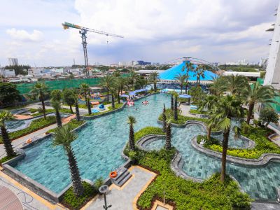 Hồ bơi phong cách resort 2,8 triệu USD tại Nam Sài Gòn